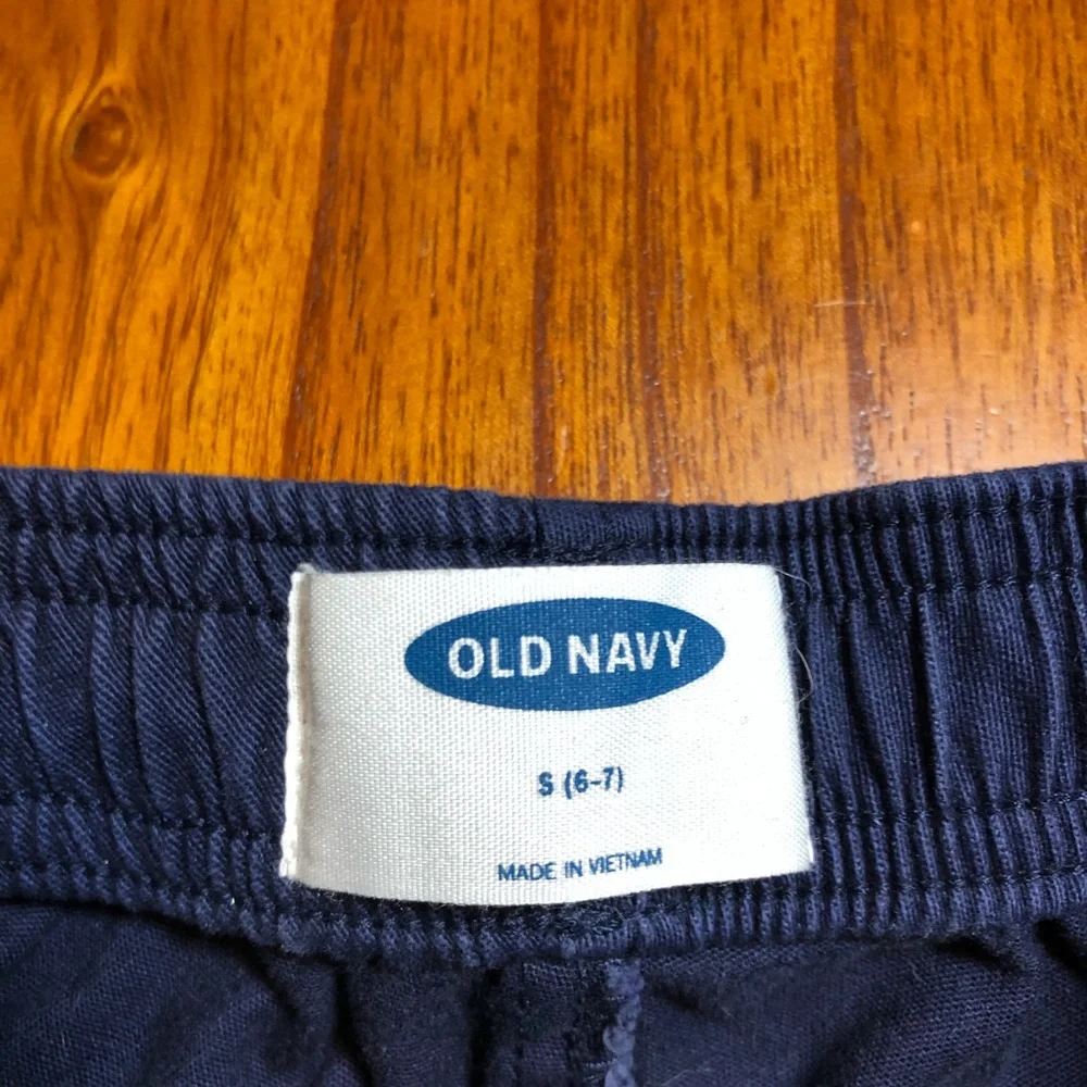 Old Navy rolled blue shorts